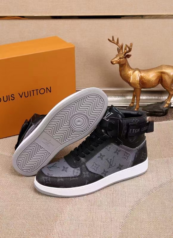 LV shoe