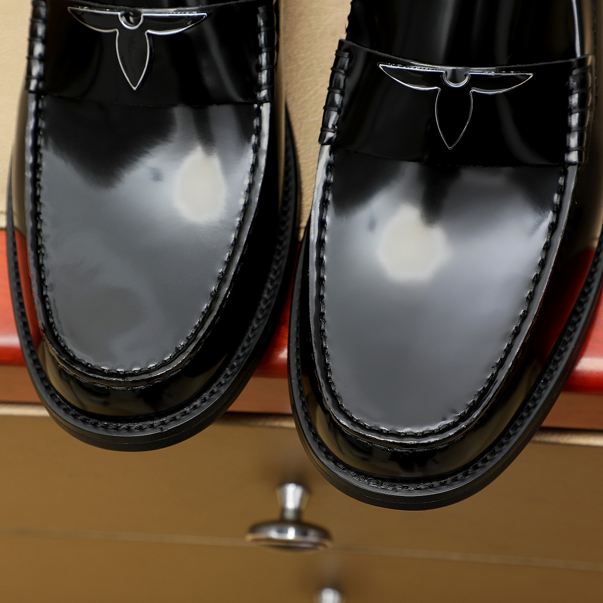LV shoe