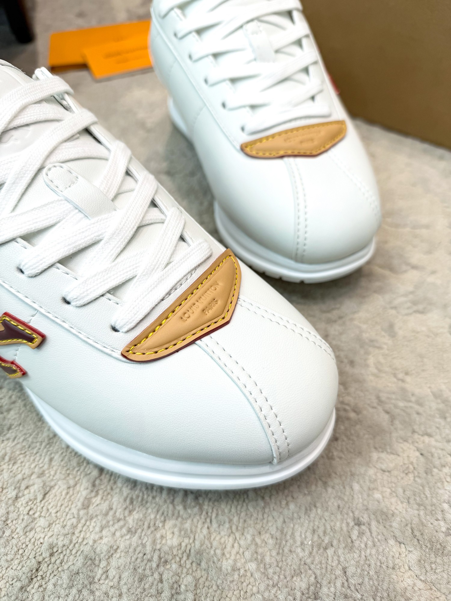 LV shoe