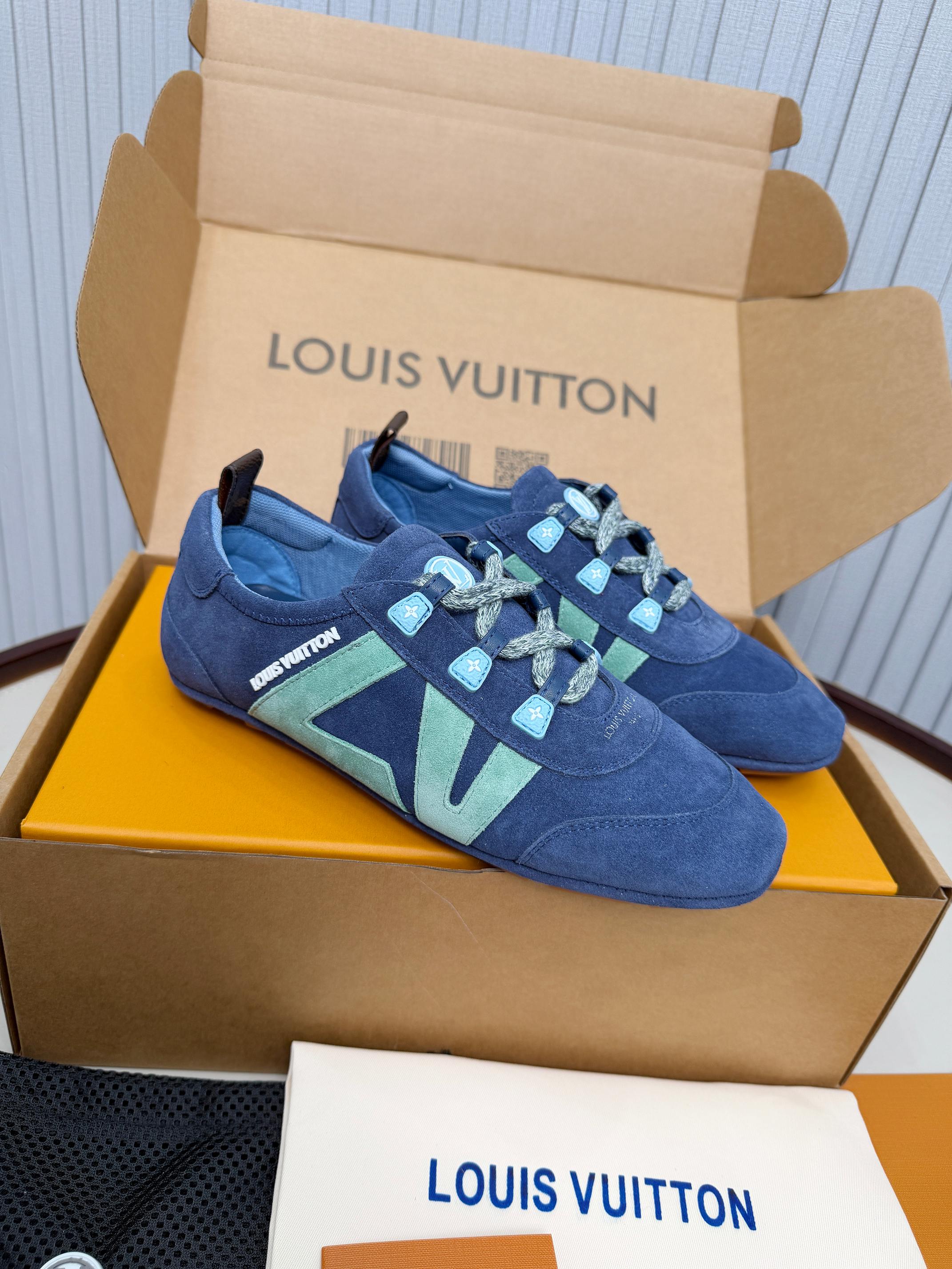 LV shoe