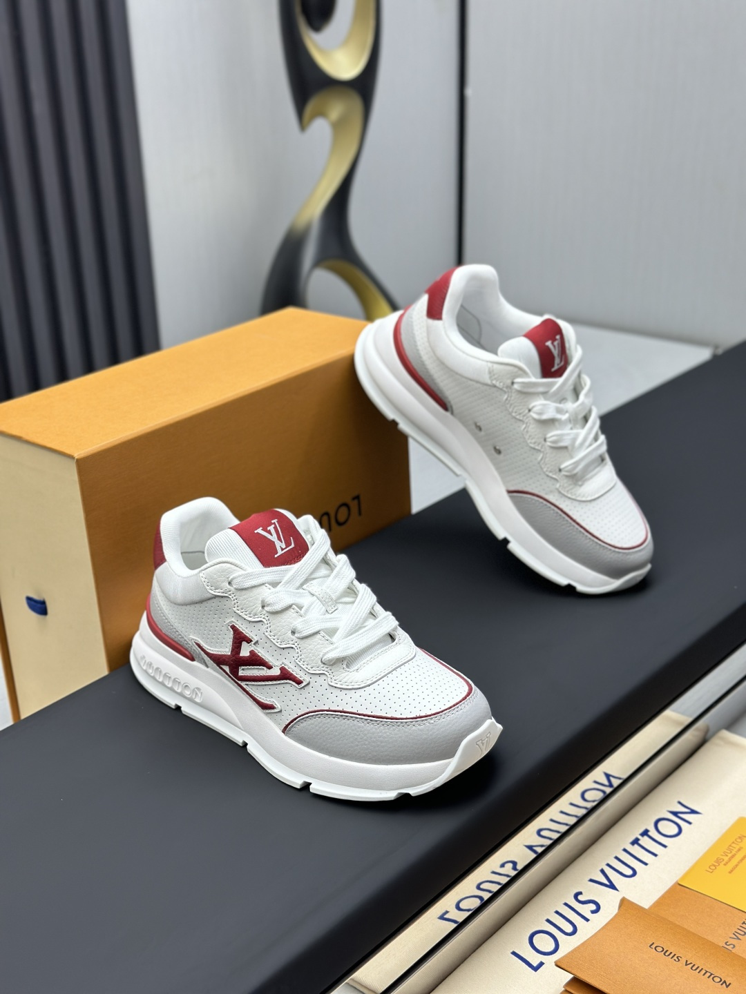 LV shoe