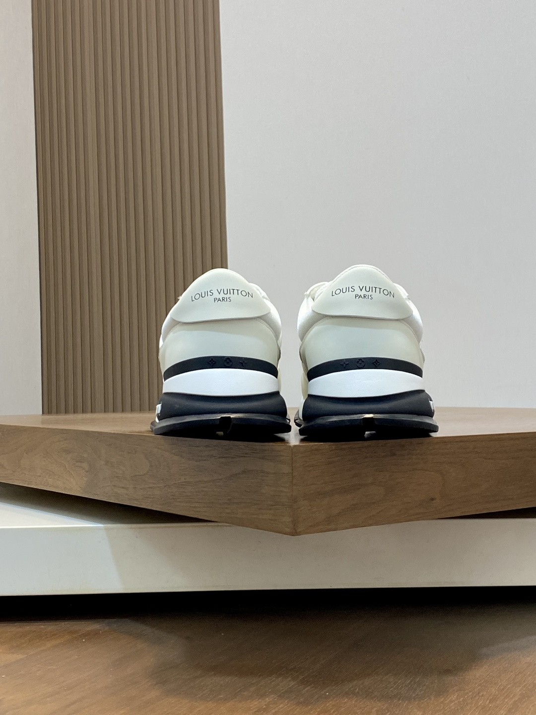 LV shoe