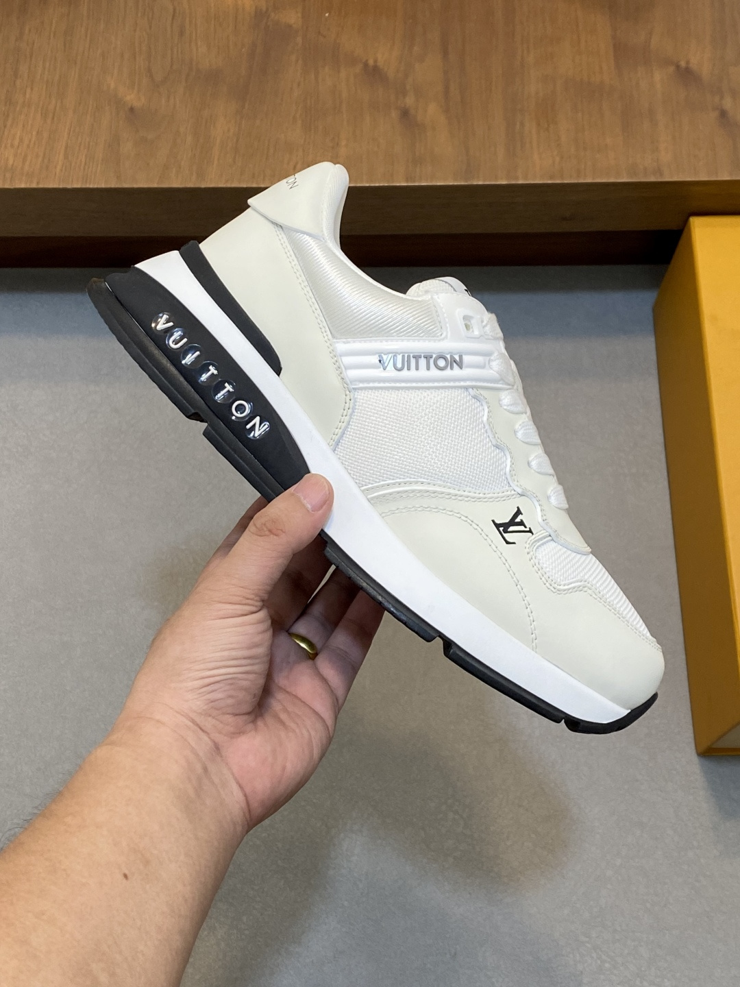 LV shoe