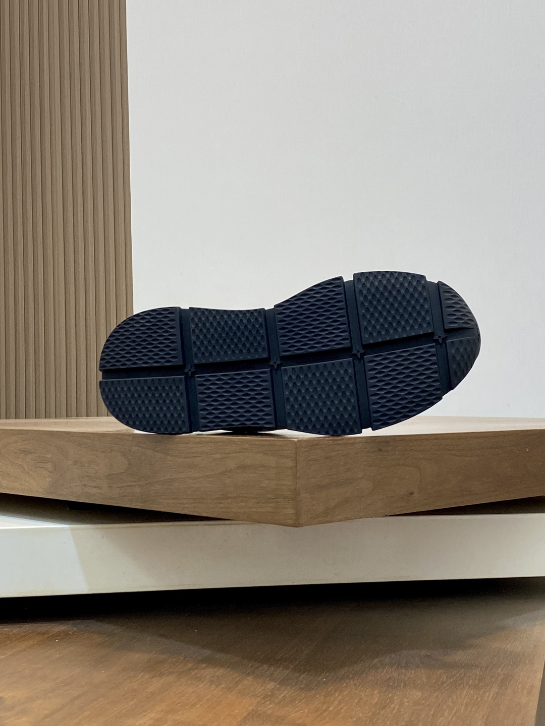 LV shoe