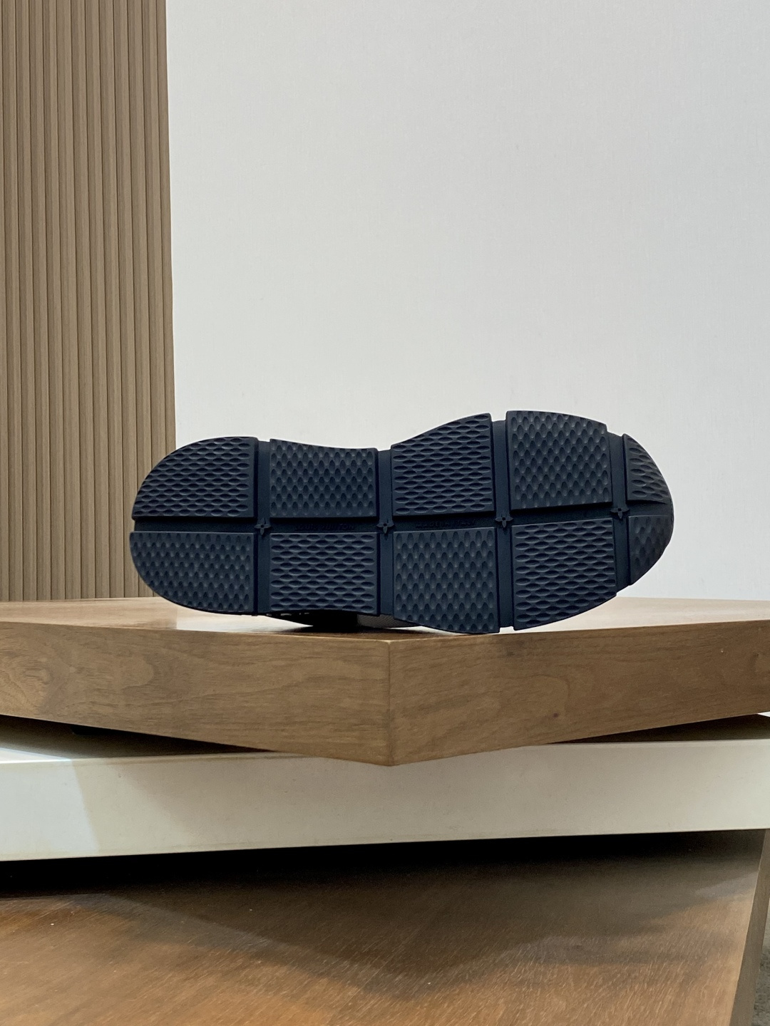 LV shoe