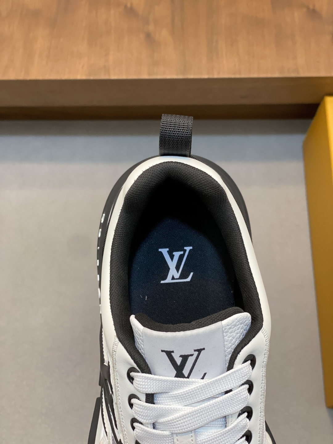 LV shoe