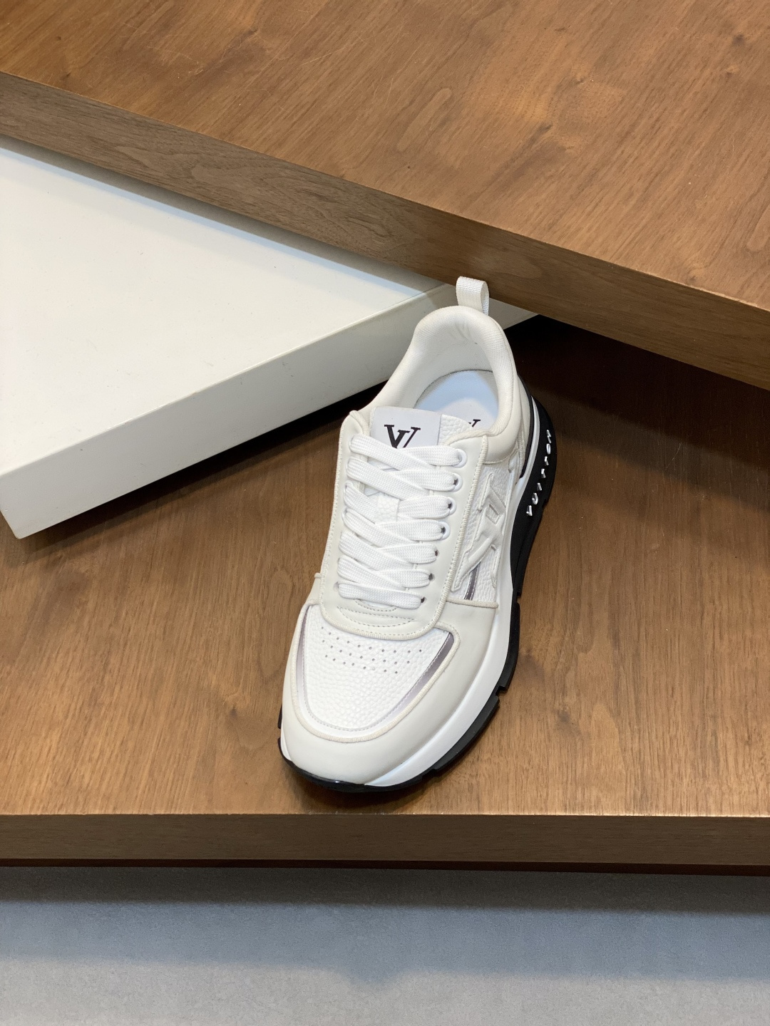 LV shoe