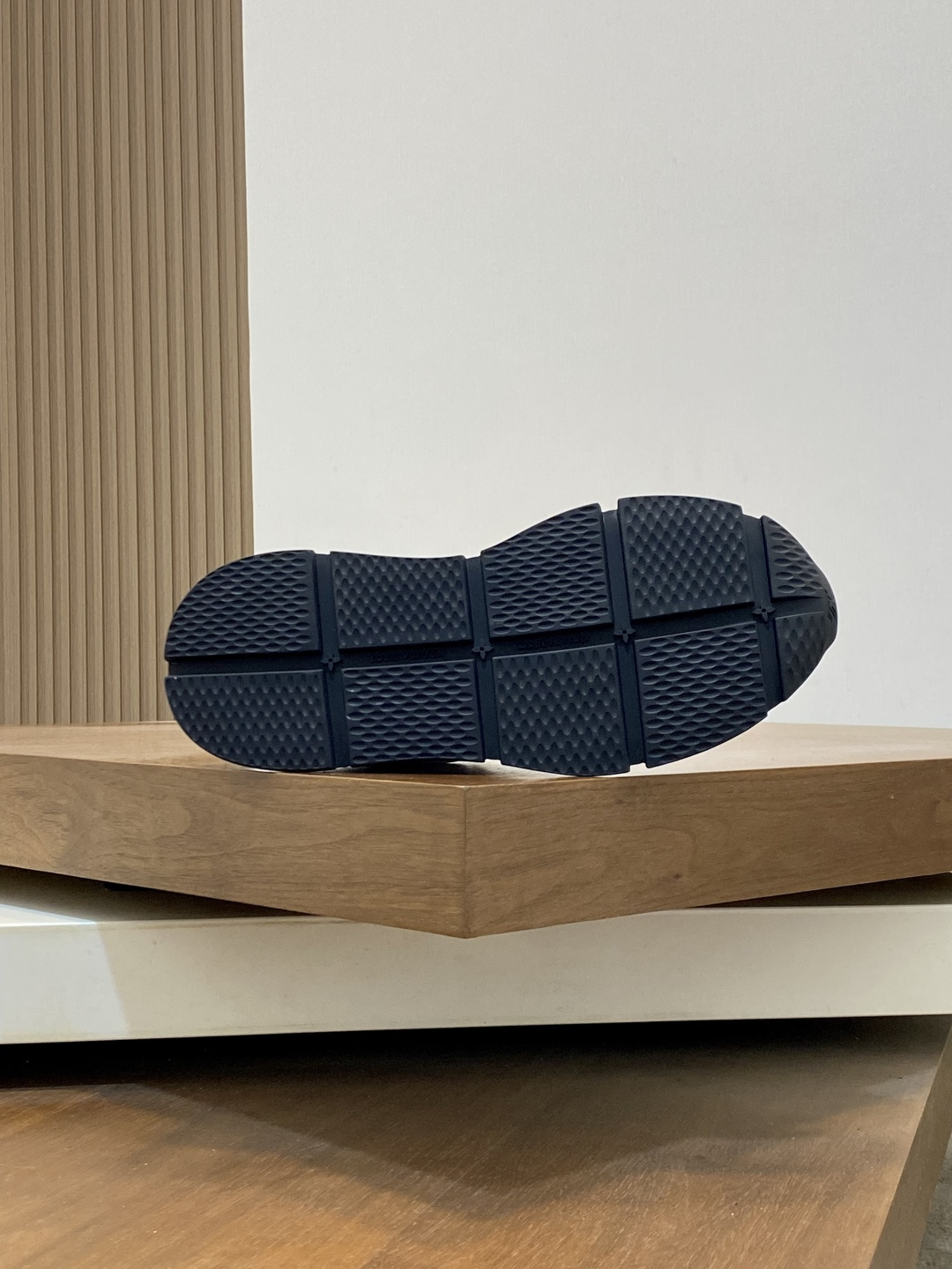 LV shoe