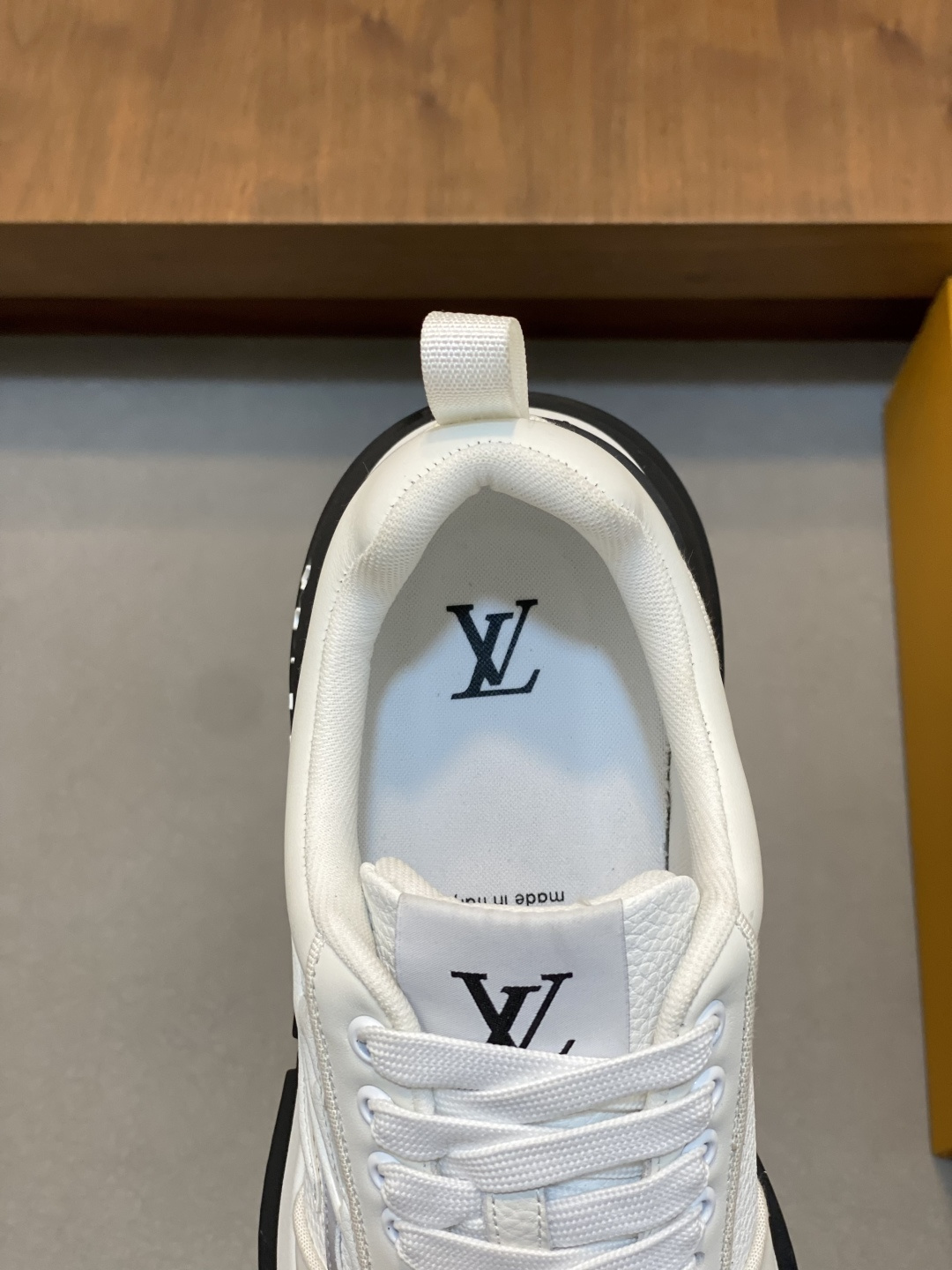 LV shoe
