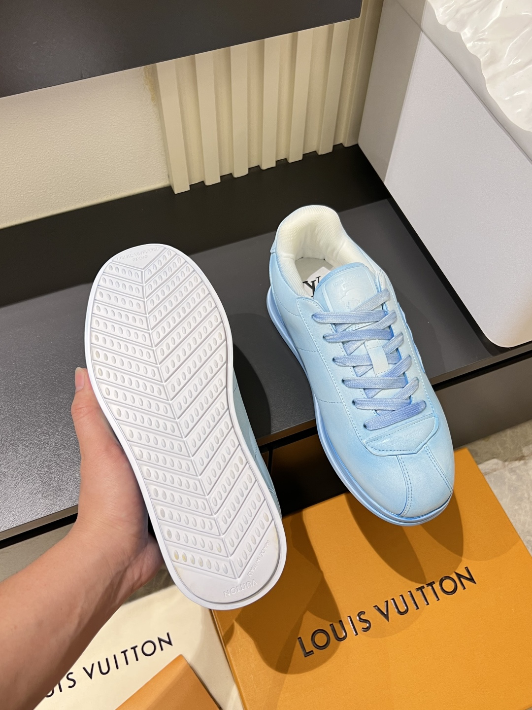 LV shoe