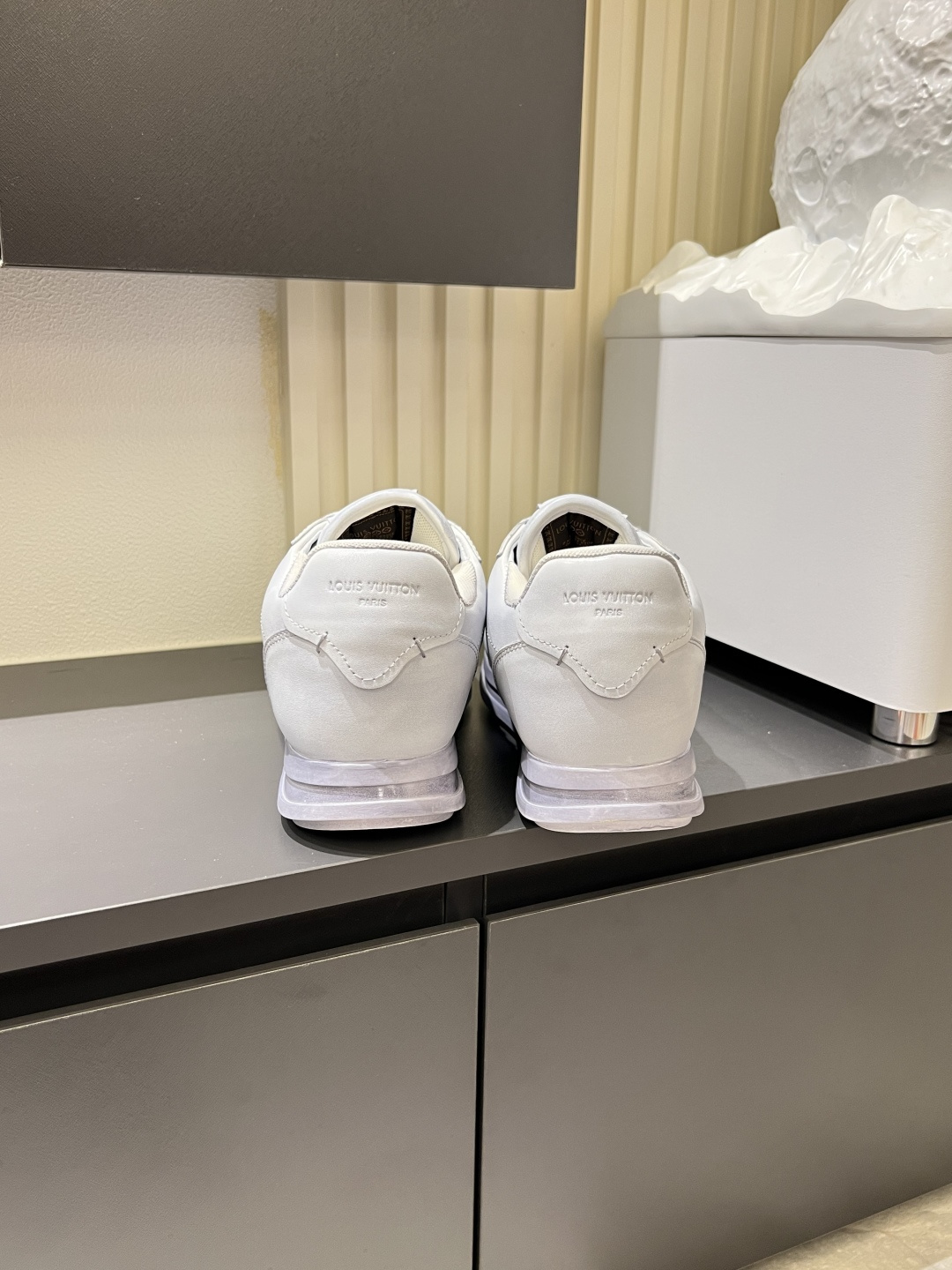 LV shoe