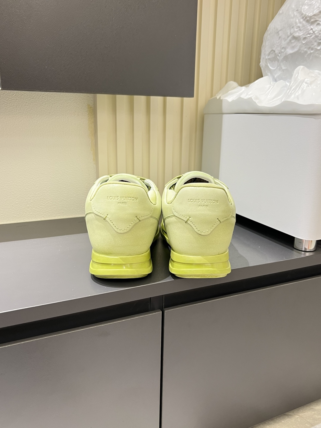 LV shoe