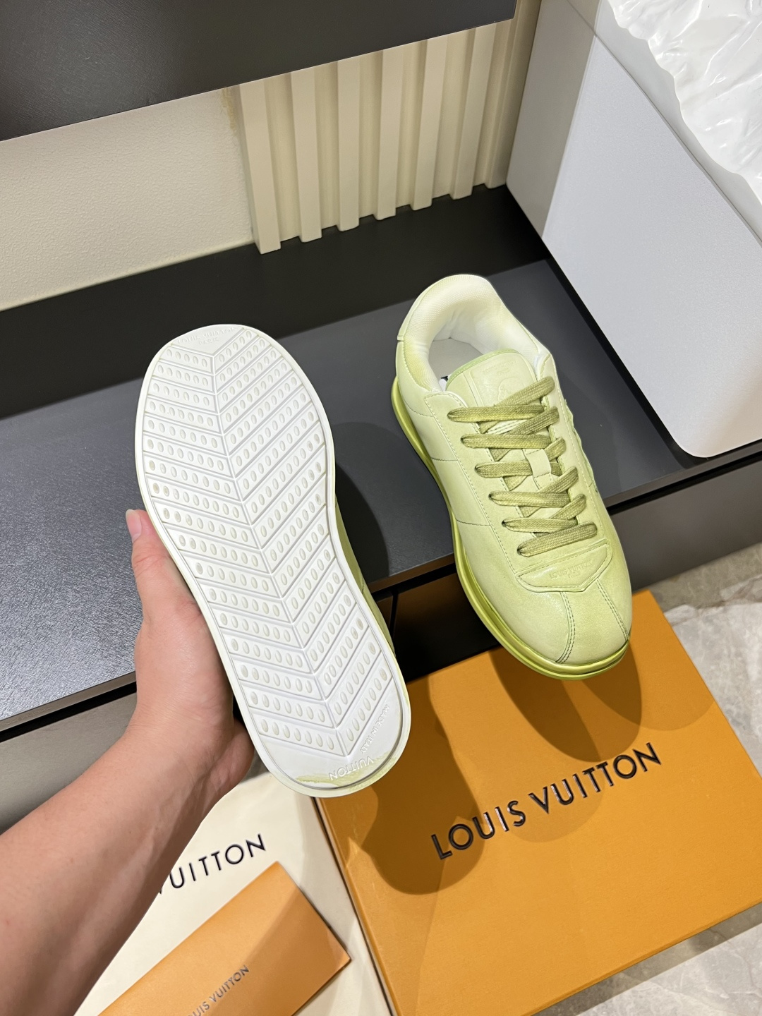 LV shoe