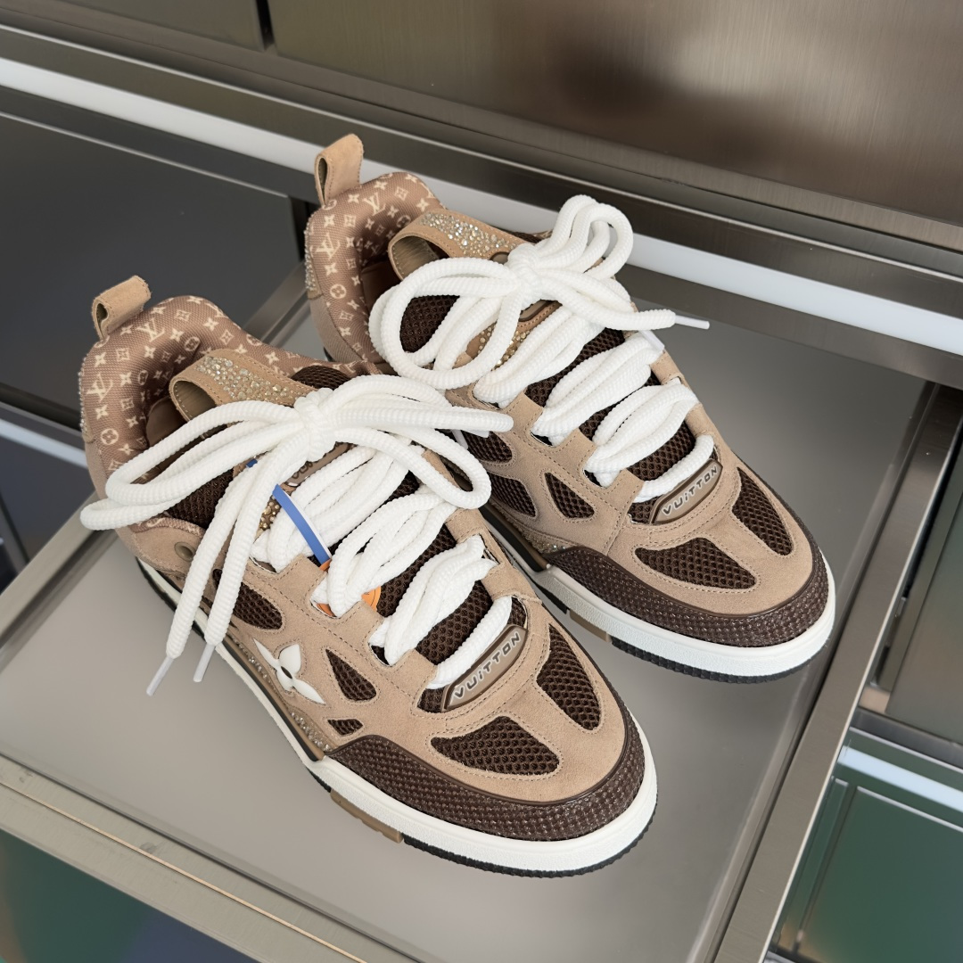 LV shoe