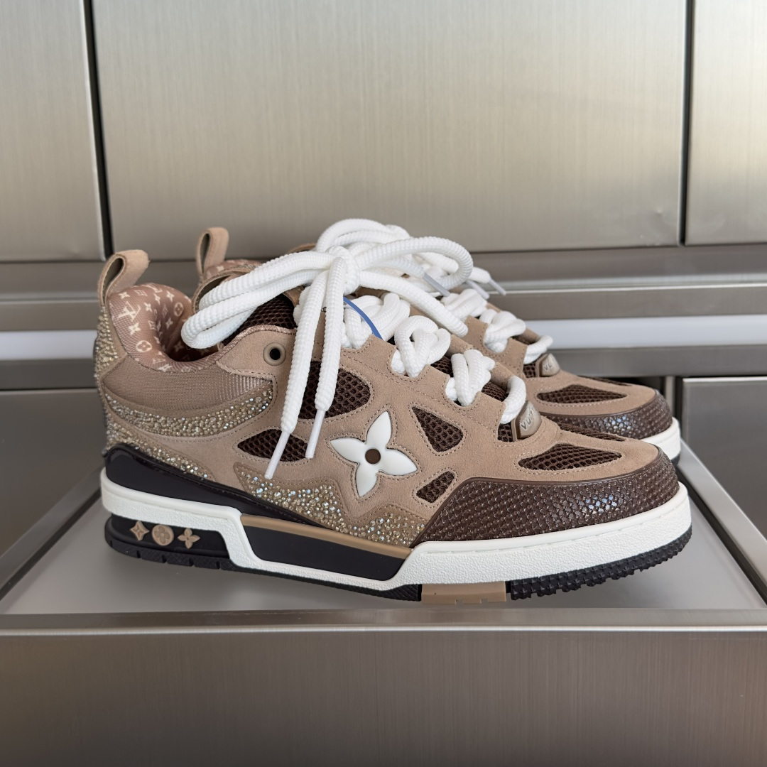 LV shoe