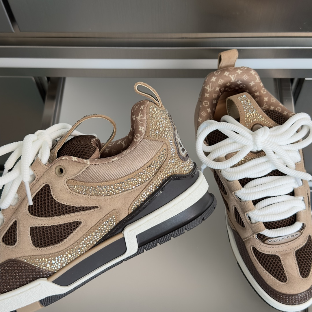 LV shoe