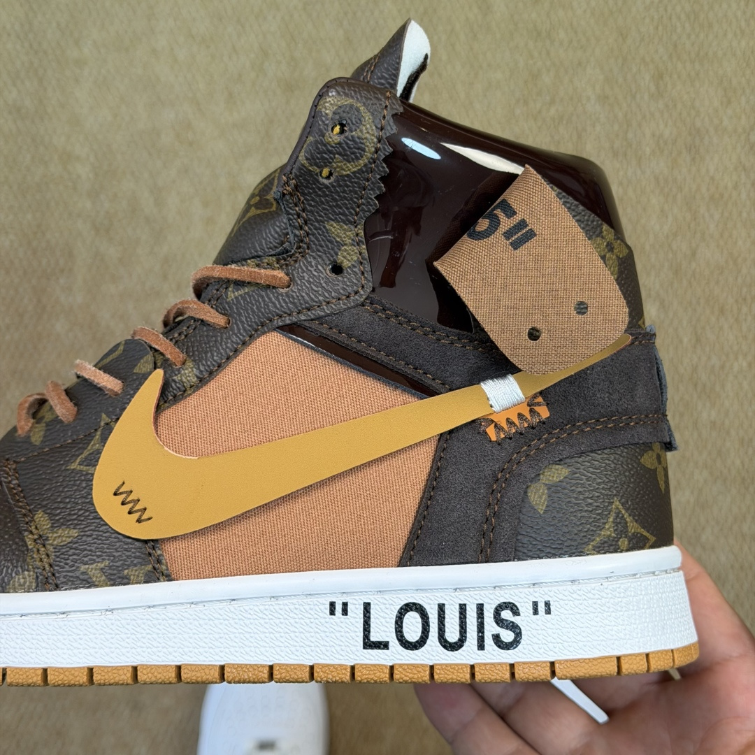 LV shoe