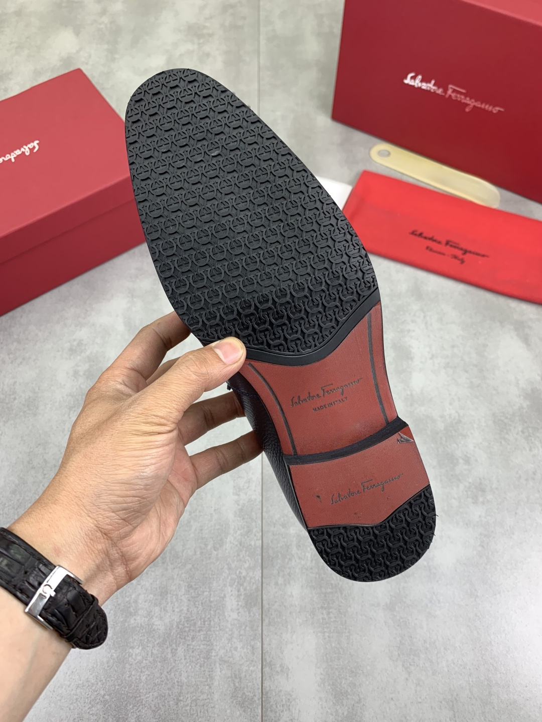 LV shoe