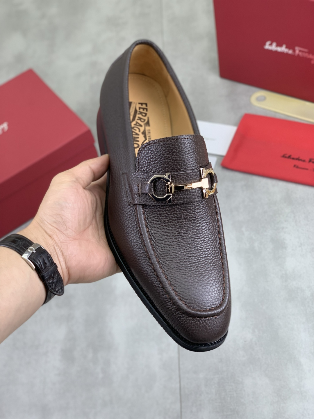 LV shoe