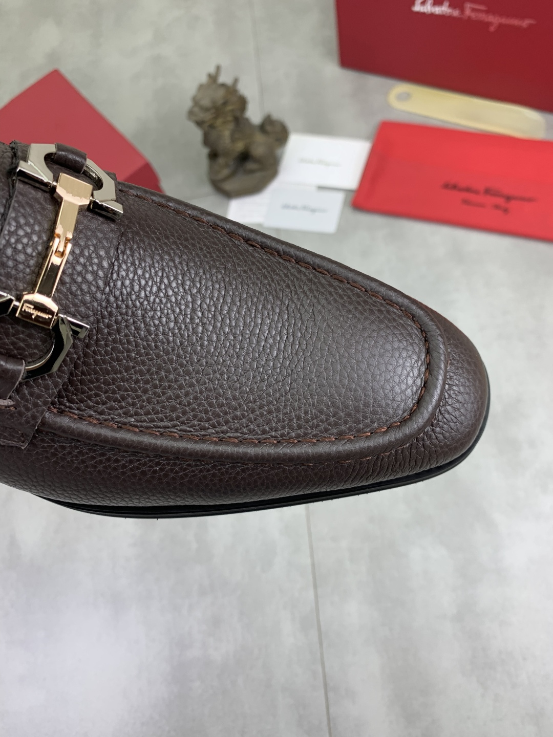 LV shoe