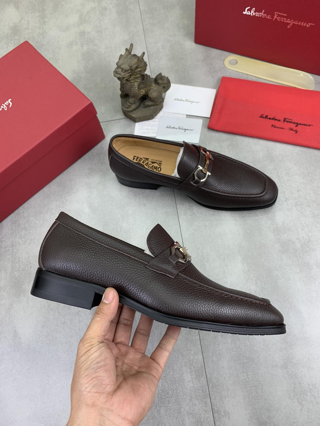 LV shoe