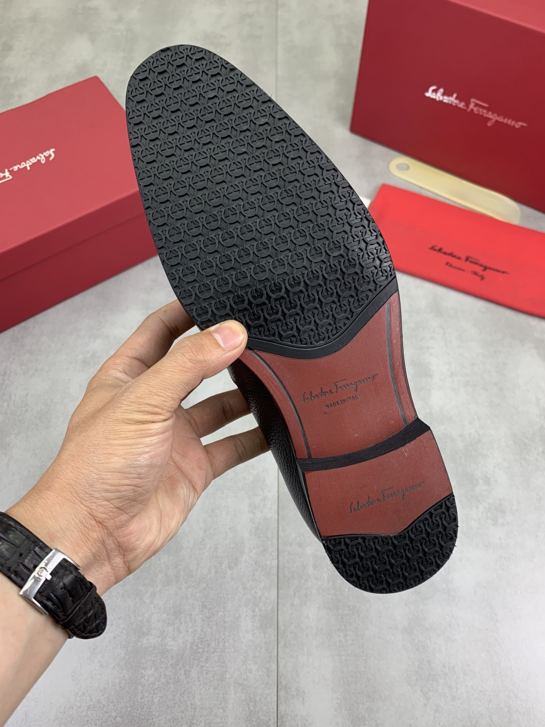 LV shoe