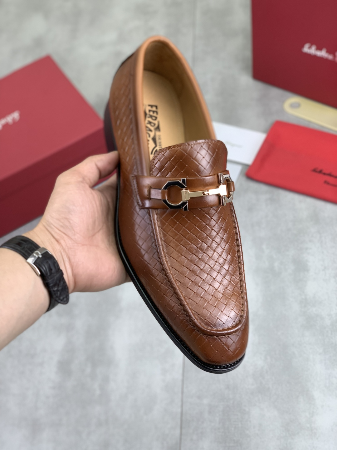 LV shoe