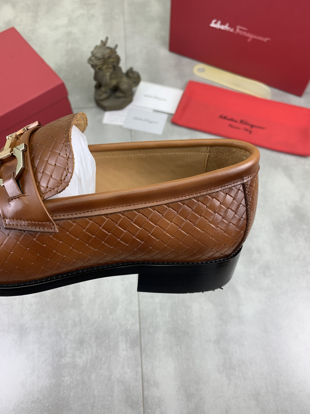 LV shoe