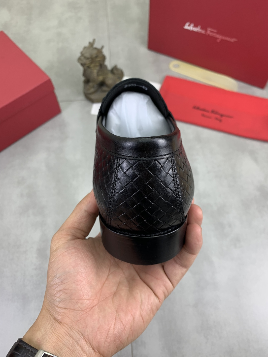 LV shoe