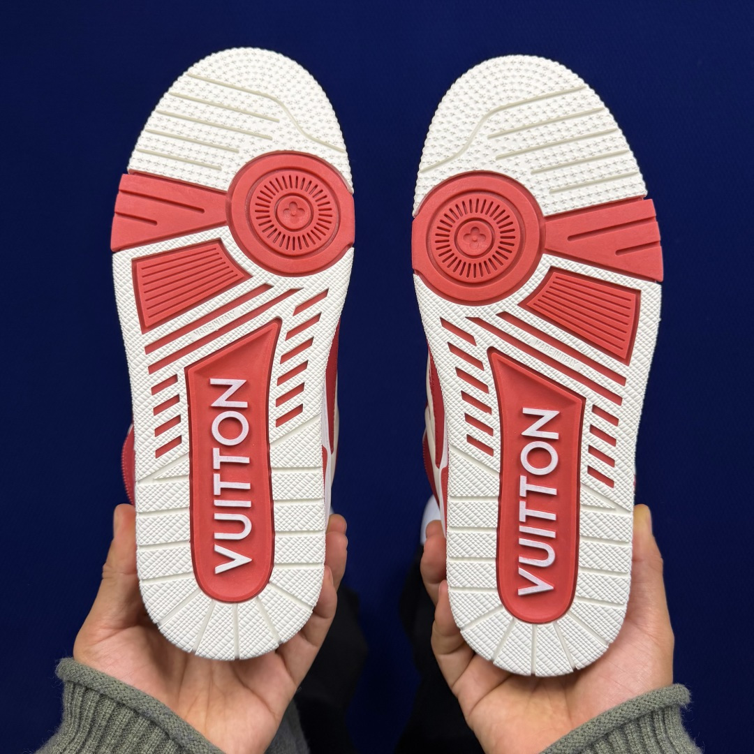 LV shoe