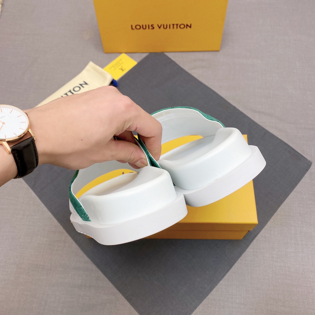LV shoe