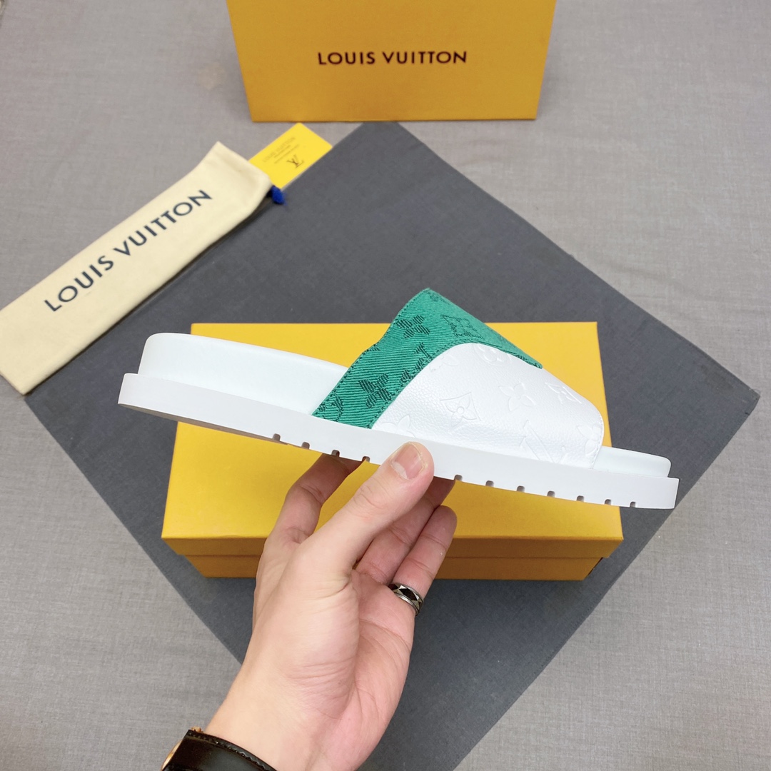 LV shoe