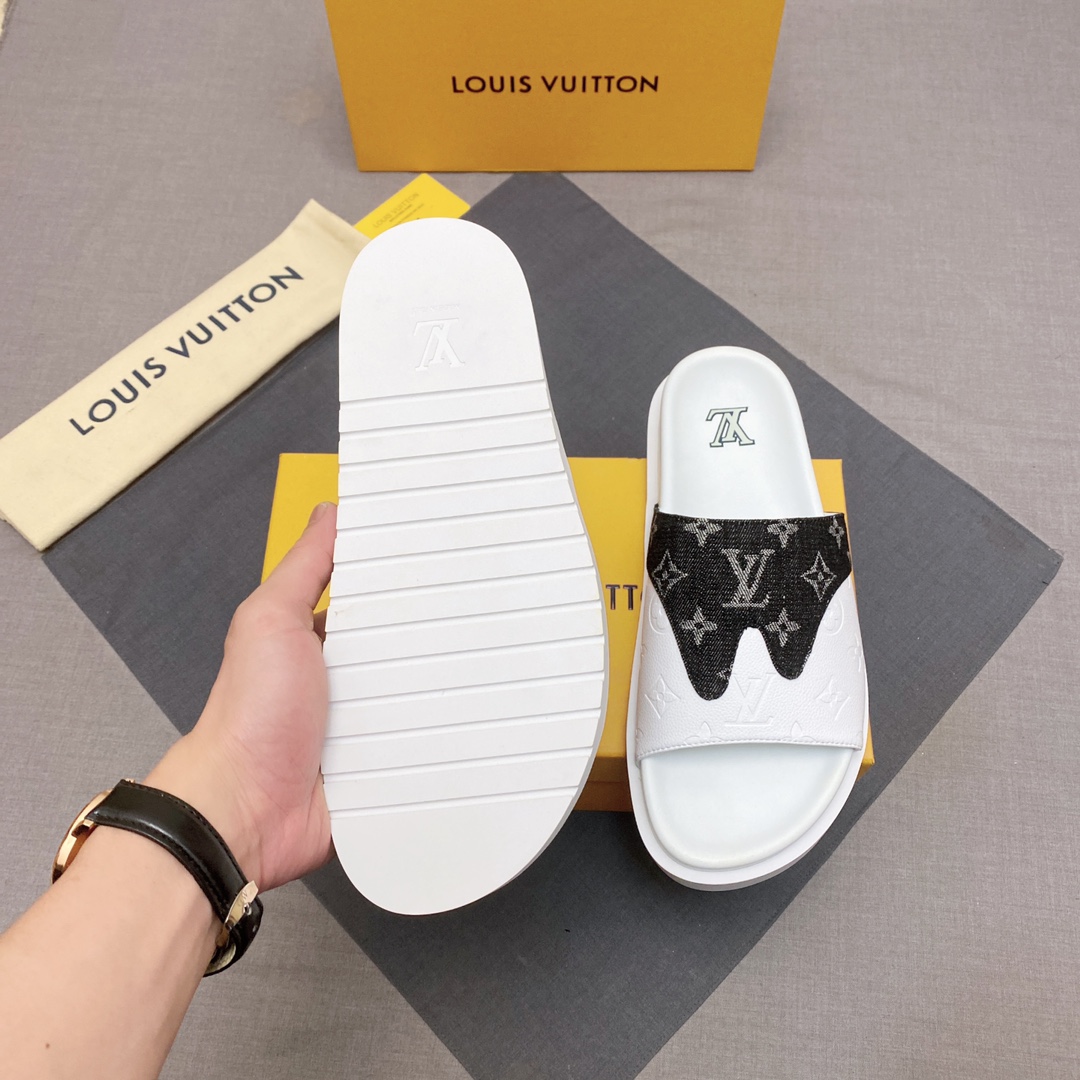 LV shoe