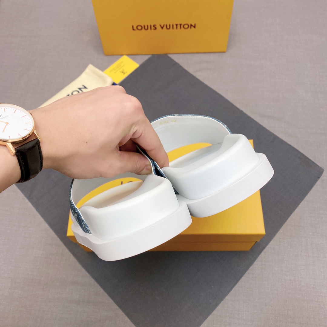 LV shoe