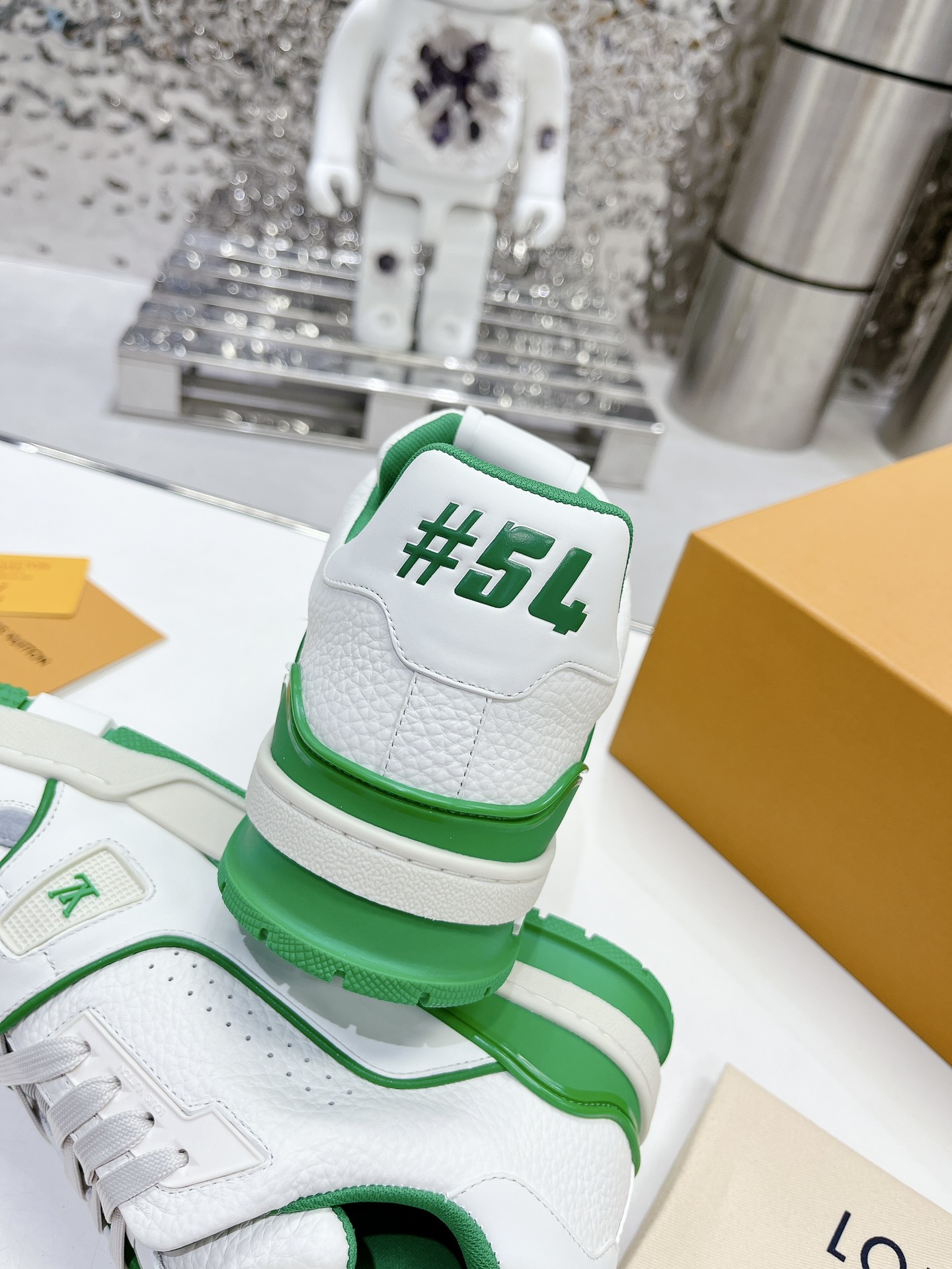 LV shoe