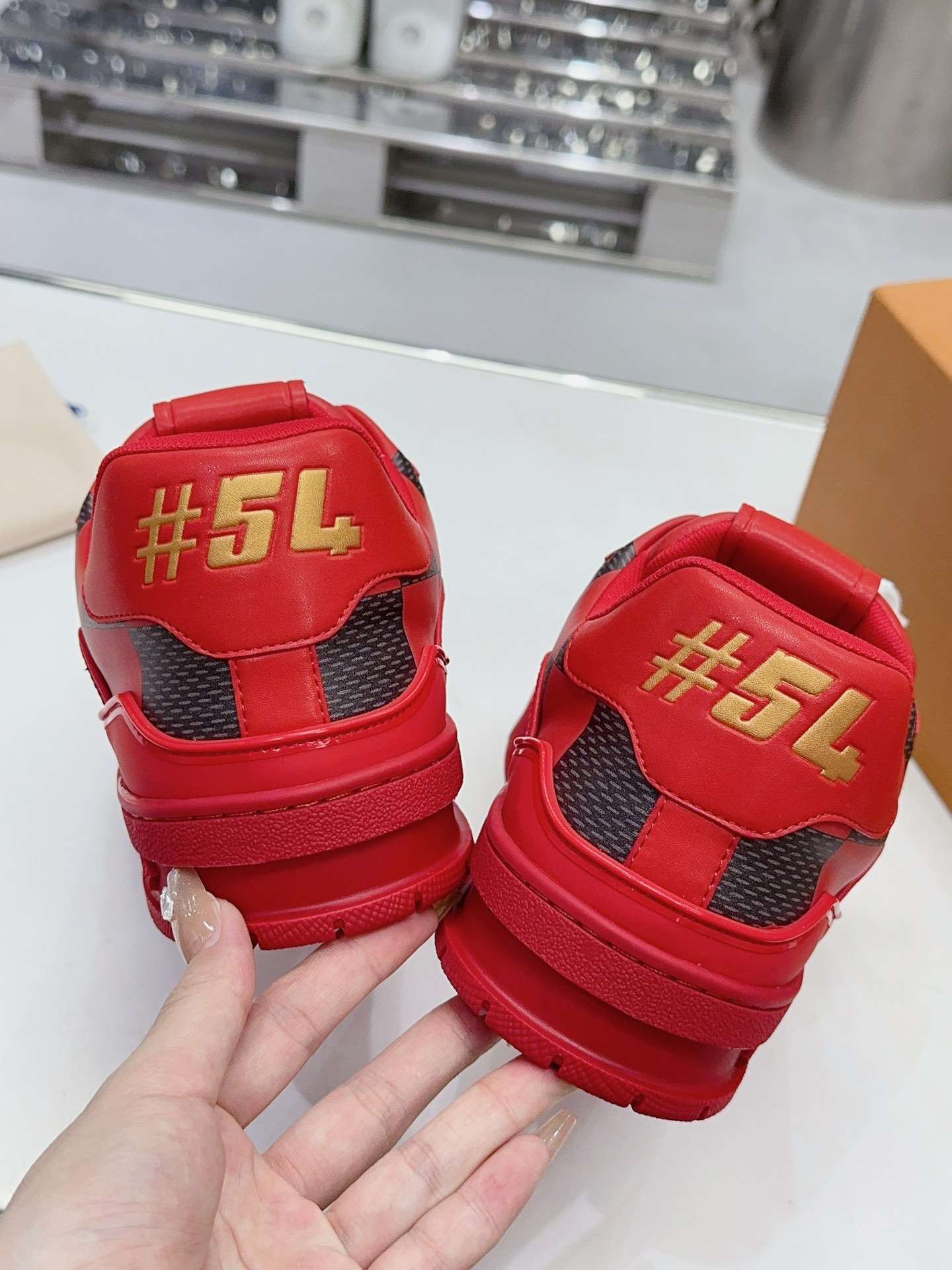LV shoe