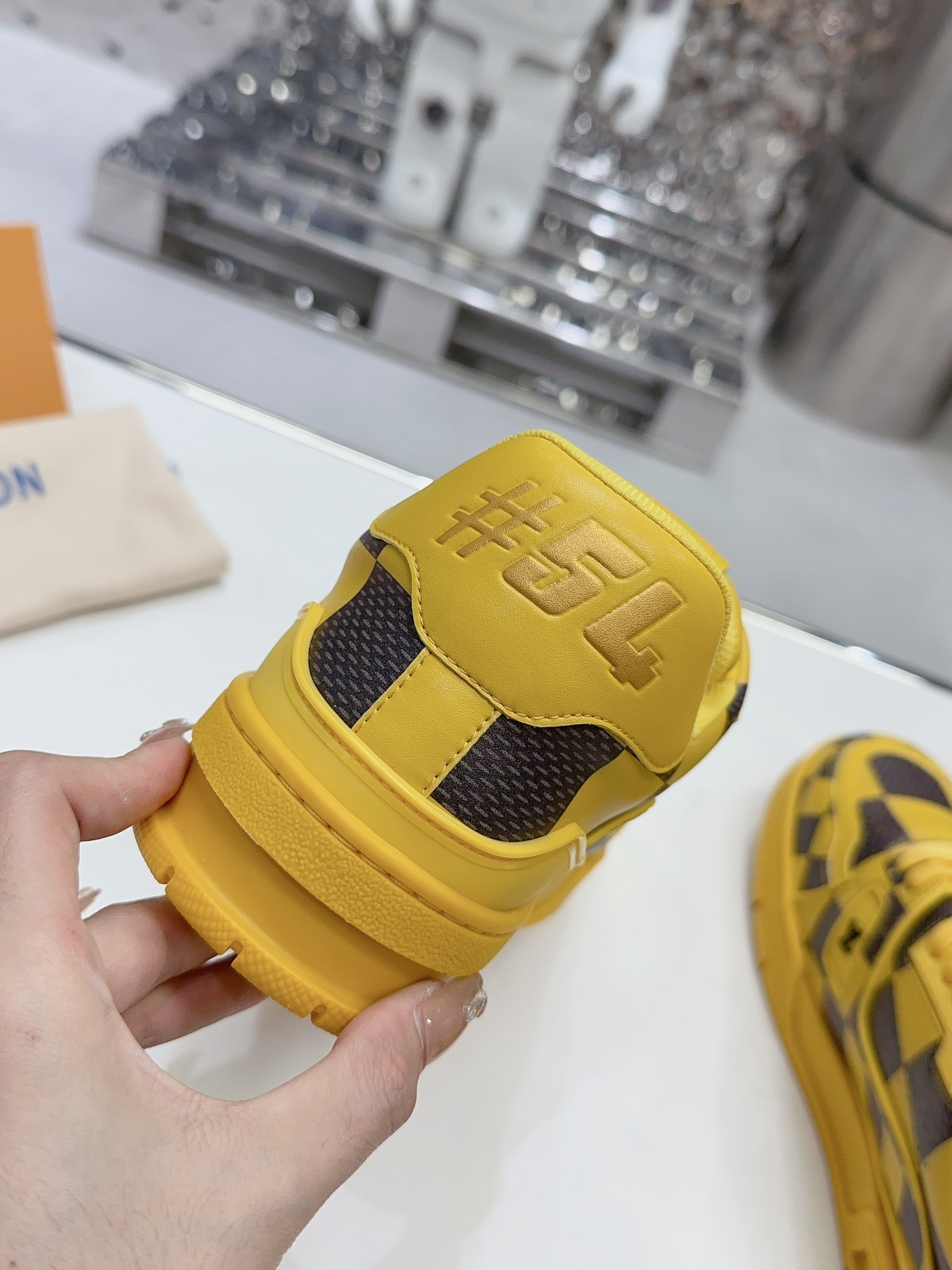 LV shoe
