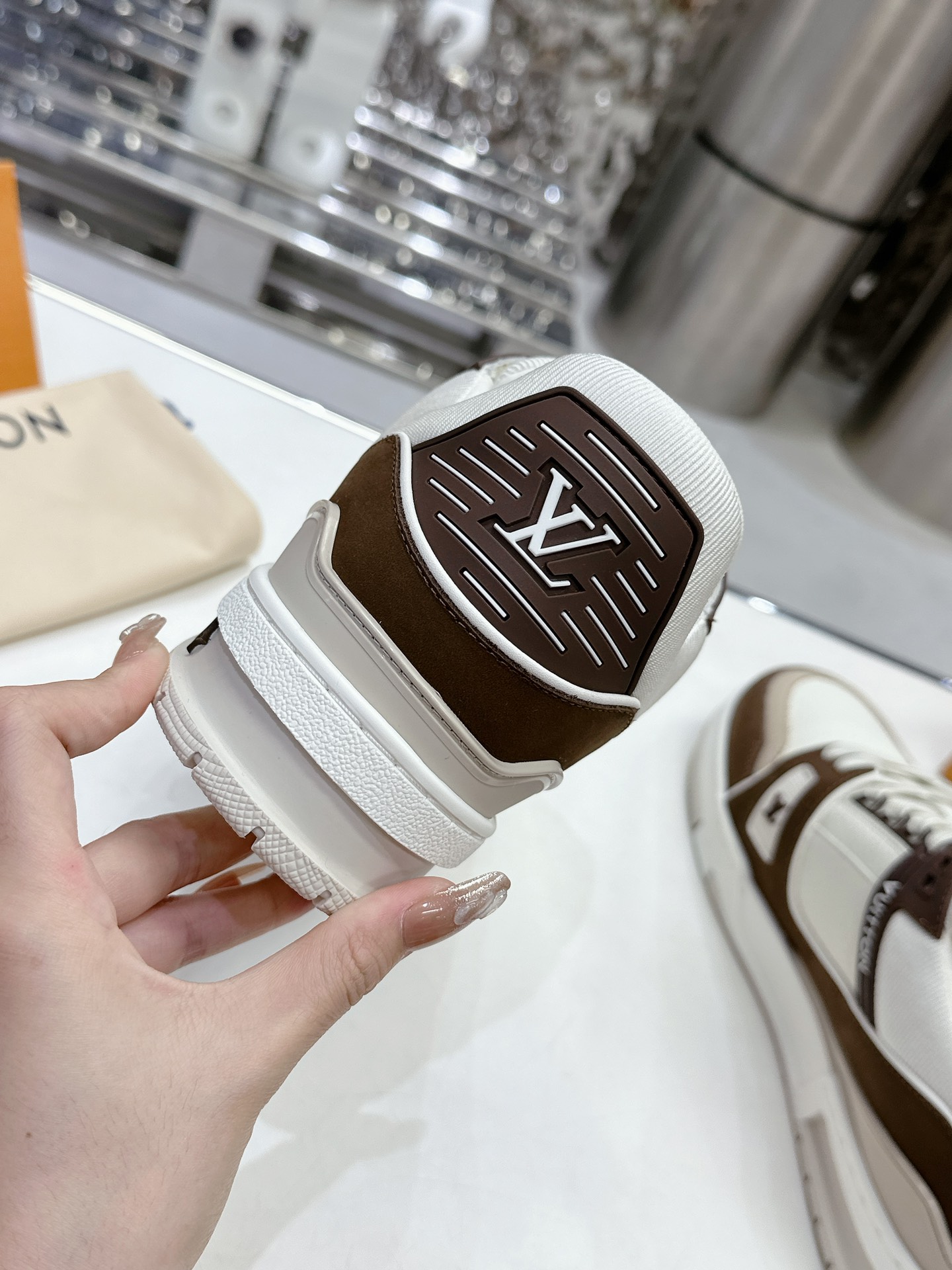 LV shoe