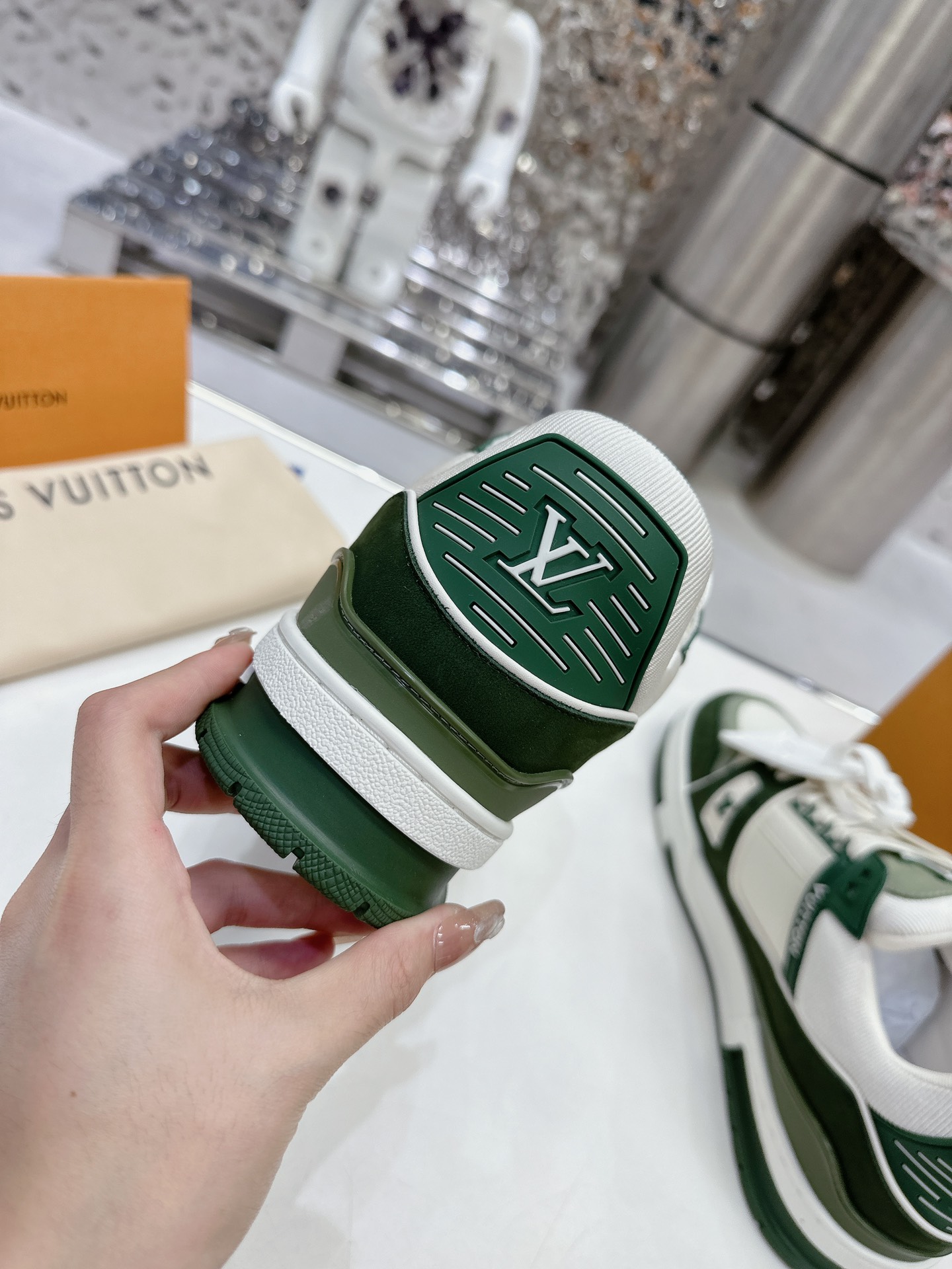 LV shoe
