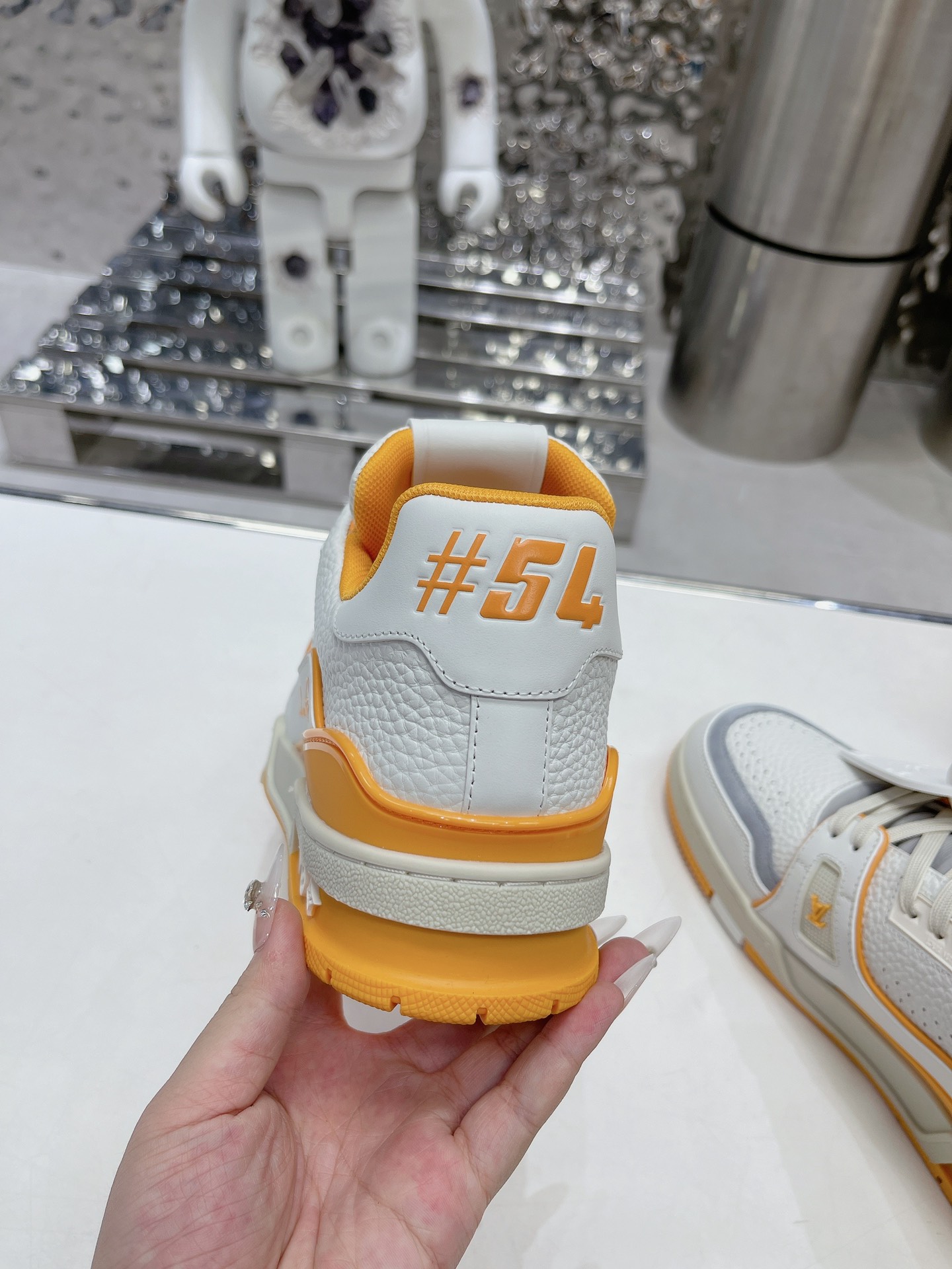 LV shoe