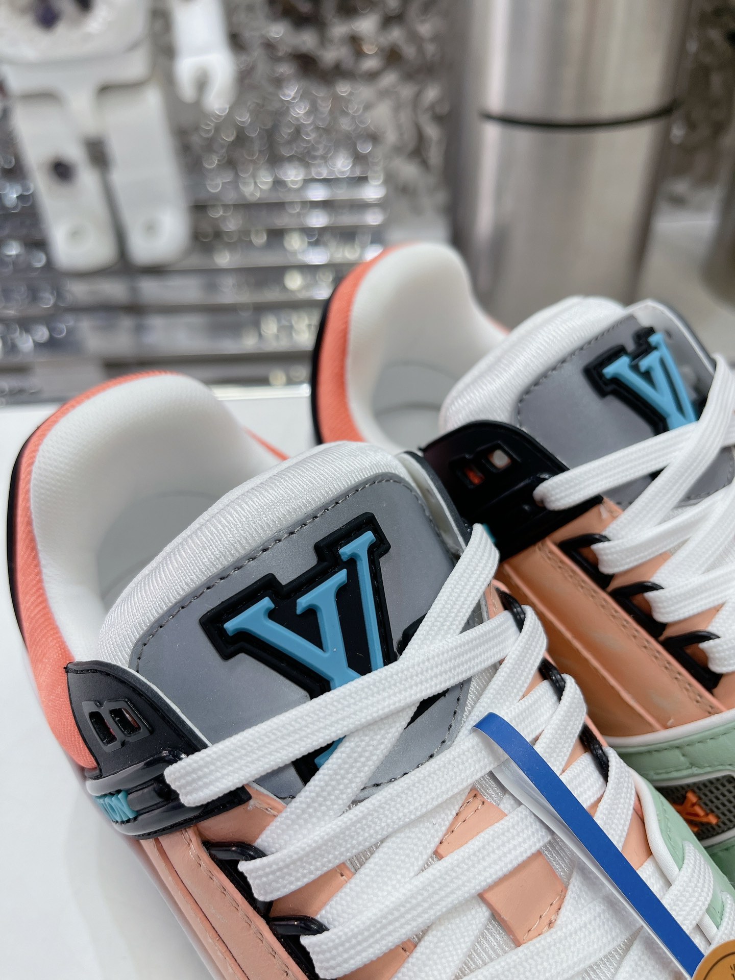 LV shoe