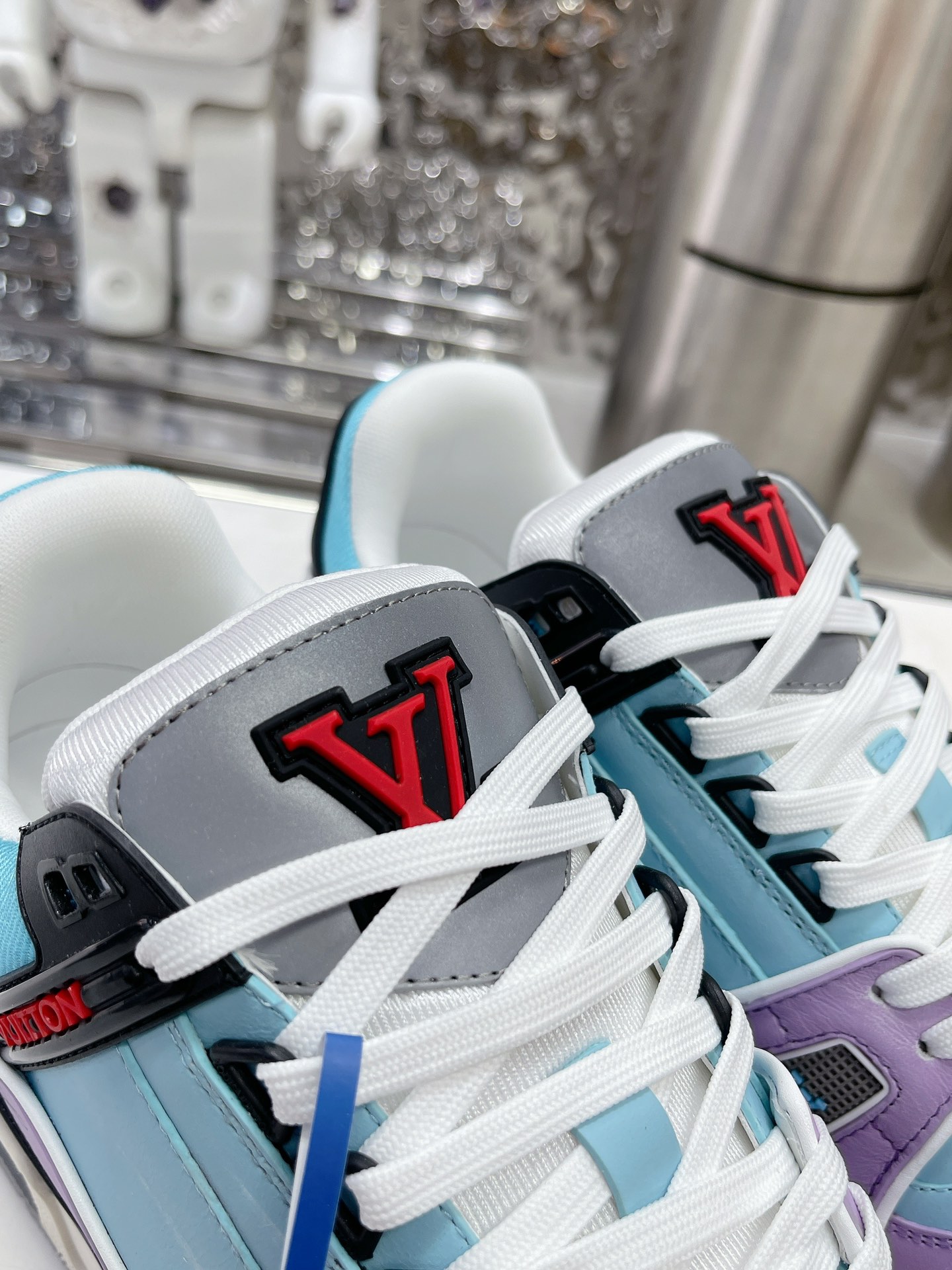 LV shoe