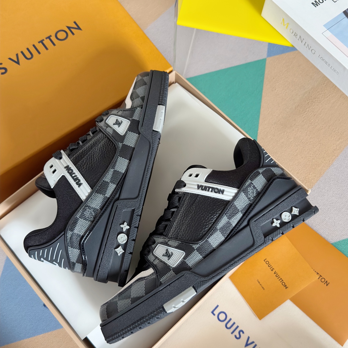 LV shoe