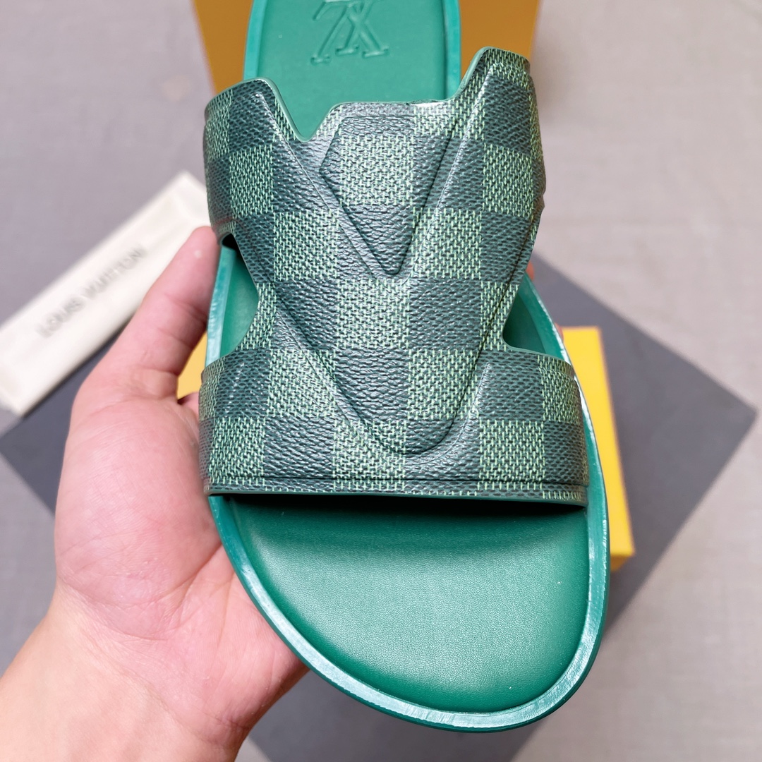 LV shoe