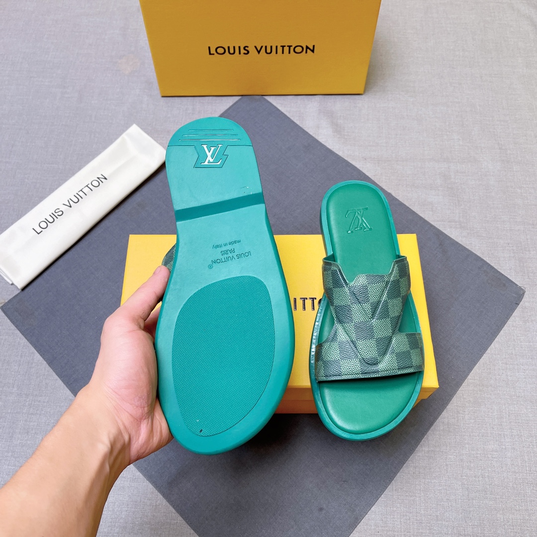 LV shoe