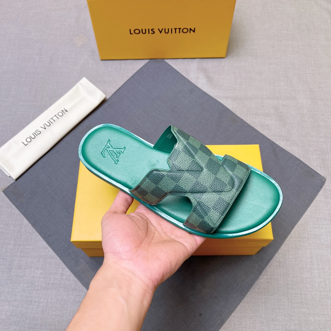 LV shoe