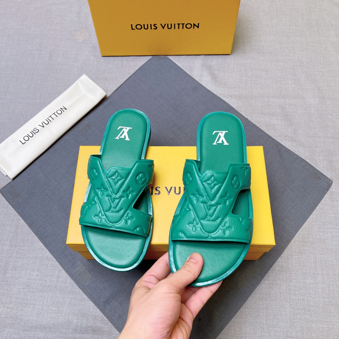 LV shoe