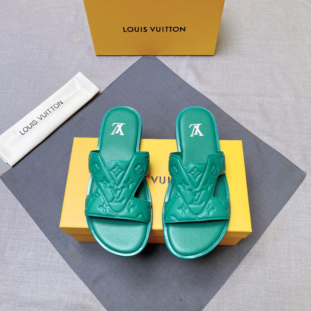 LV shoe