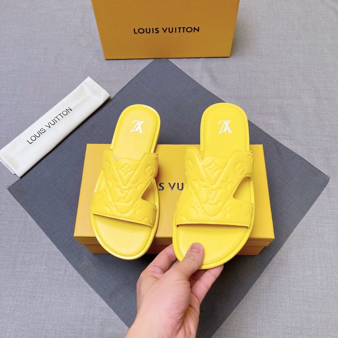 LV shoe