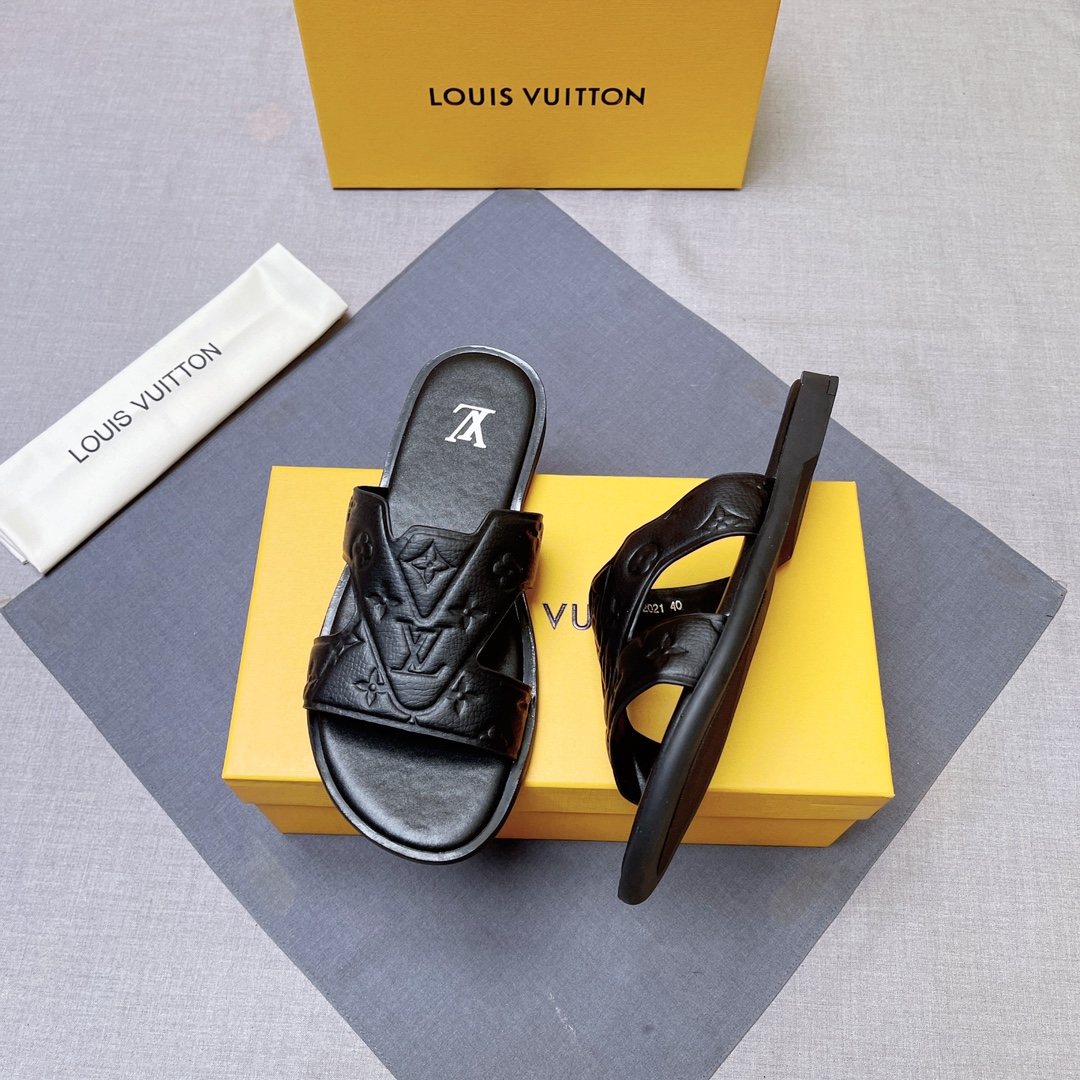 LV shoe